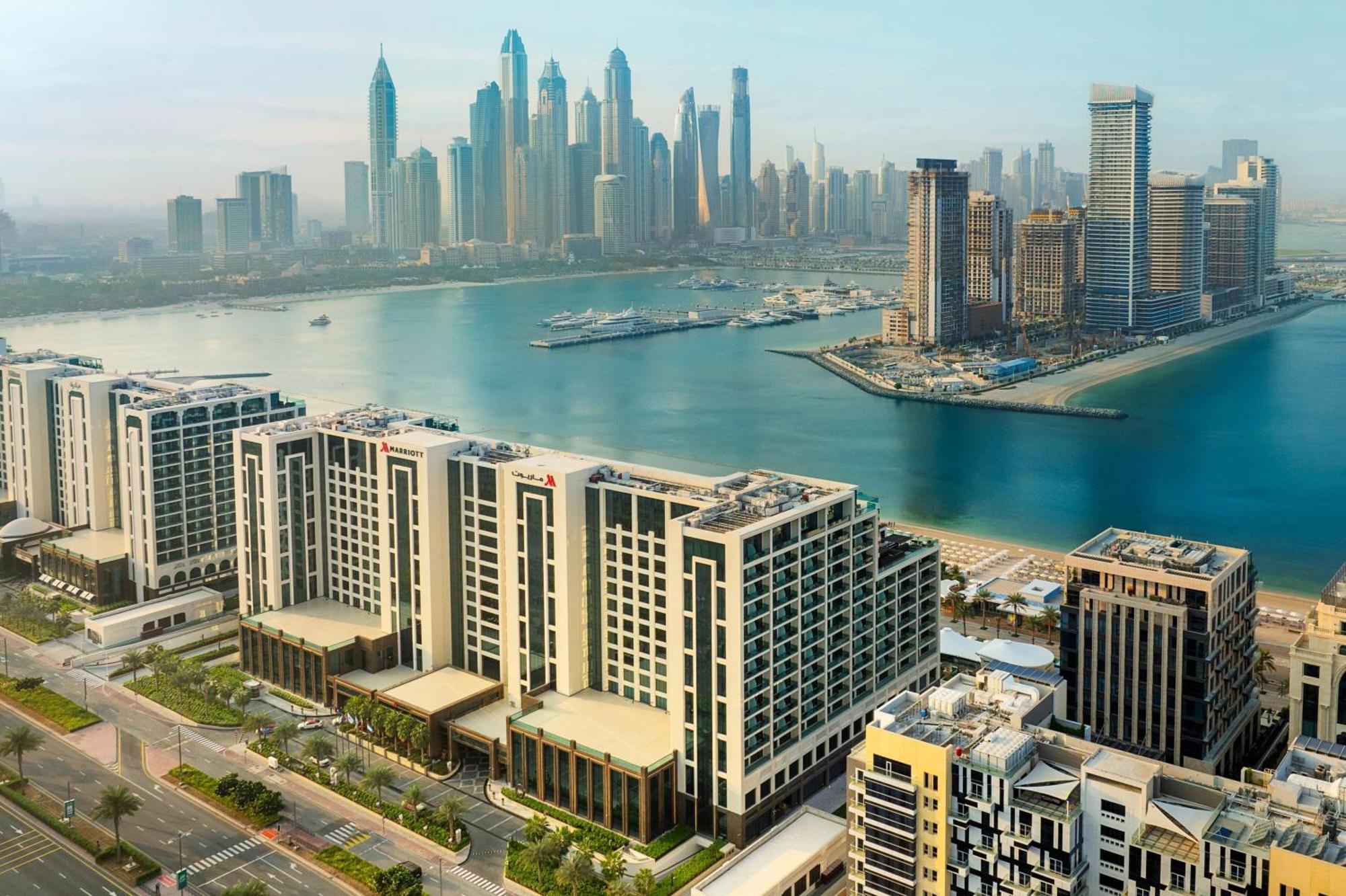 Marriott Resort Palm Jumeirah, Dubai Exterior photo Dubai Marina